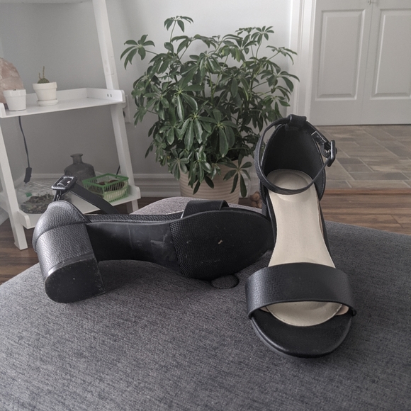 Real leather block heel sandals - Picture 2 of 3